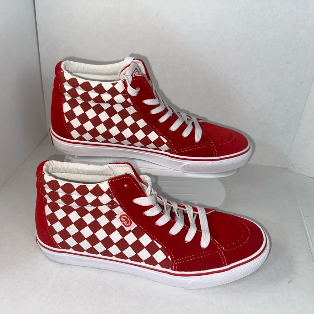 Ecko Unlimited Red and White Checkered men Sneakers size 8